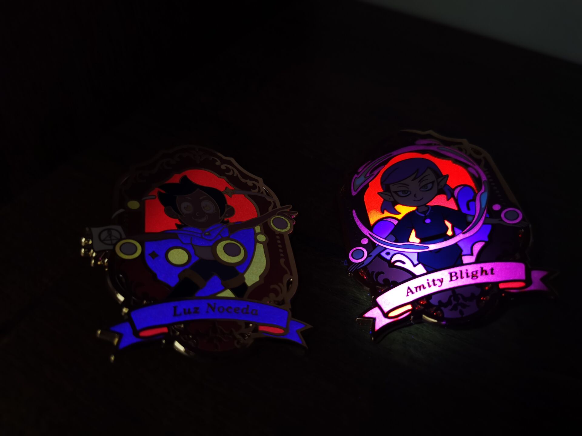The Owl House Lumity Glow-in-the-Dark Enamel Pin acrylics doujin game TOH